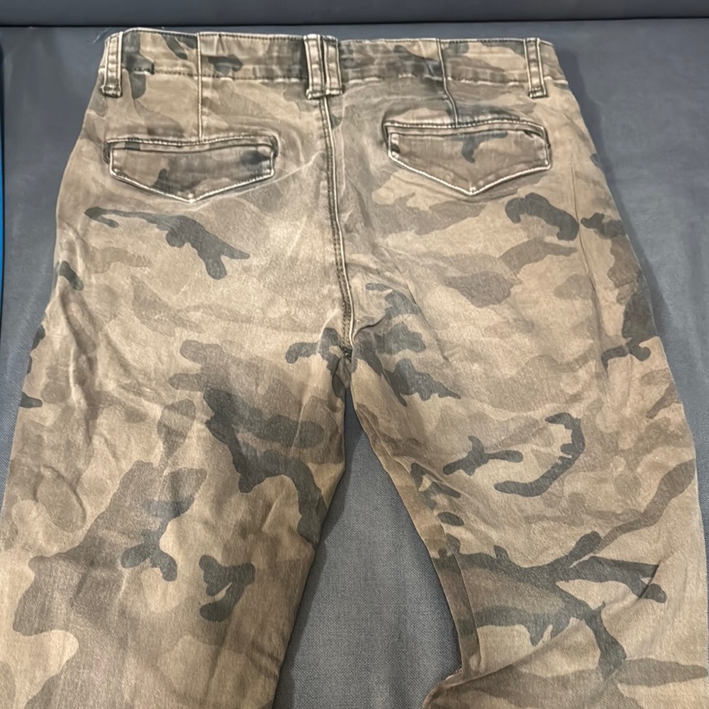 Zara Basic Camouflage Cargo Pants With Zipper Det… - image 2